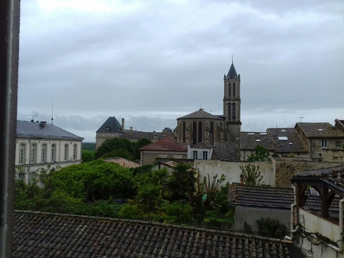 Mailupload-20170430-20170430 2 Blick aus dem Fenster auf den Regen.jpg